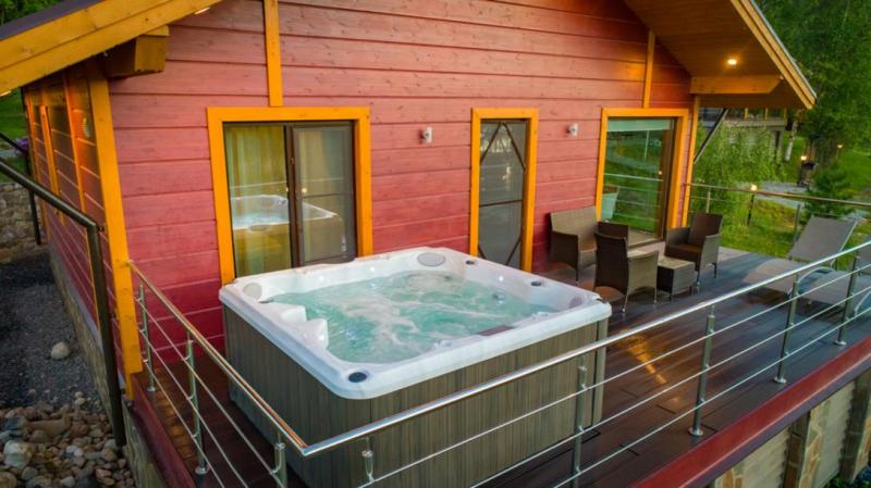 Installation d'un jacuzzi : conseils pour un projet r&eacute;ussi