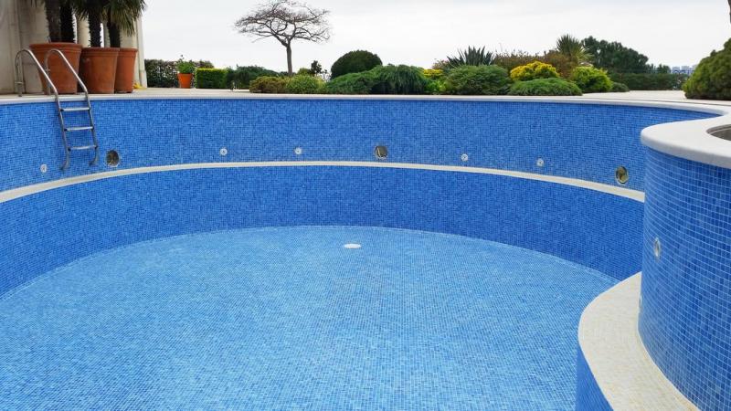Comment bien choisir votre pisciniste &agrave; Villette-d'Anthon ?